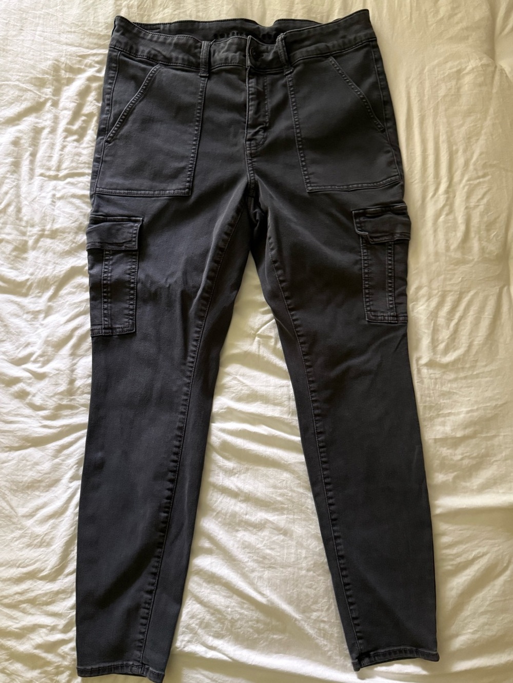 American Eagle Outfitters Black Skinny Cargo Jeans